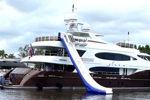 Photo of Yacht & Luxury Boats